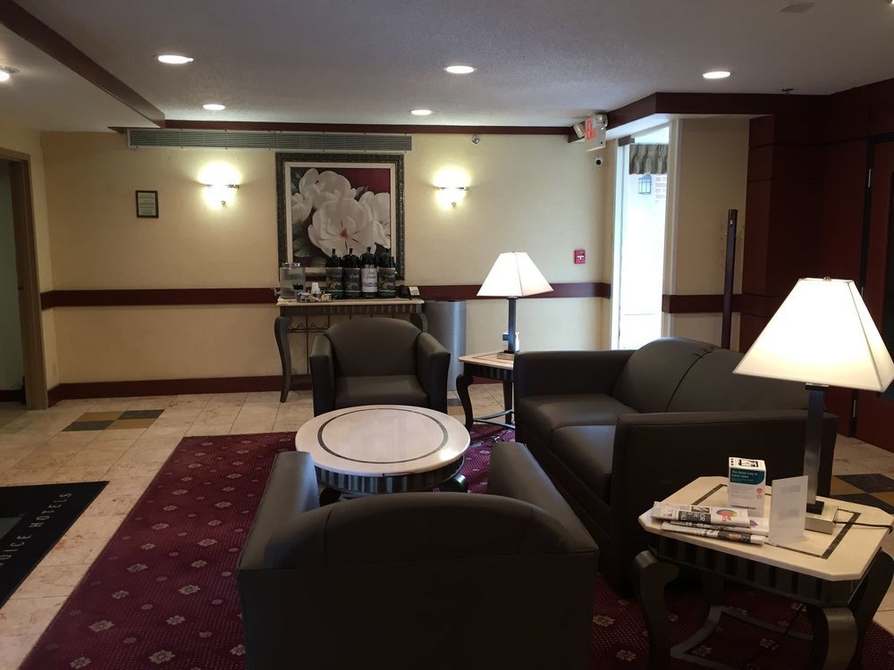 Quality Inn Milwaukee- Brookfield Esterno foto