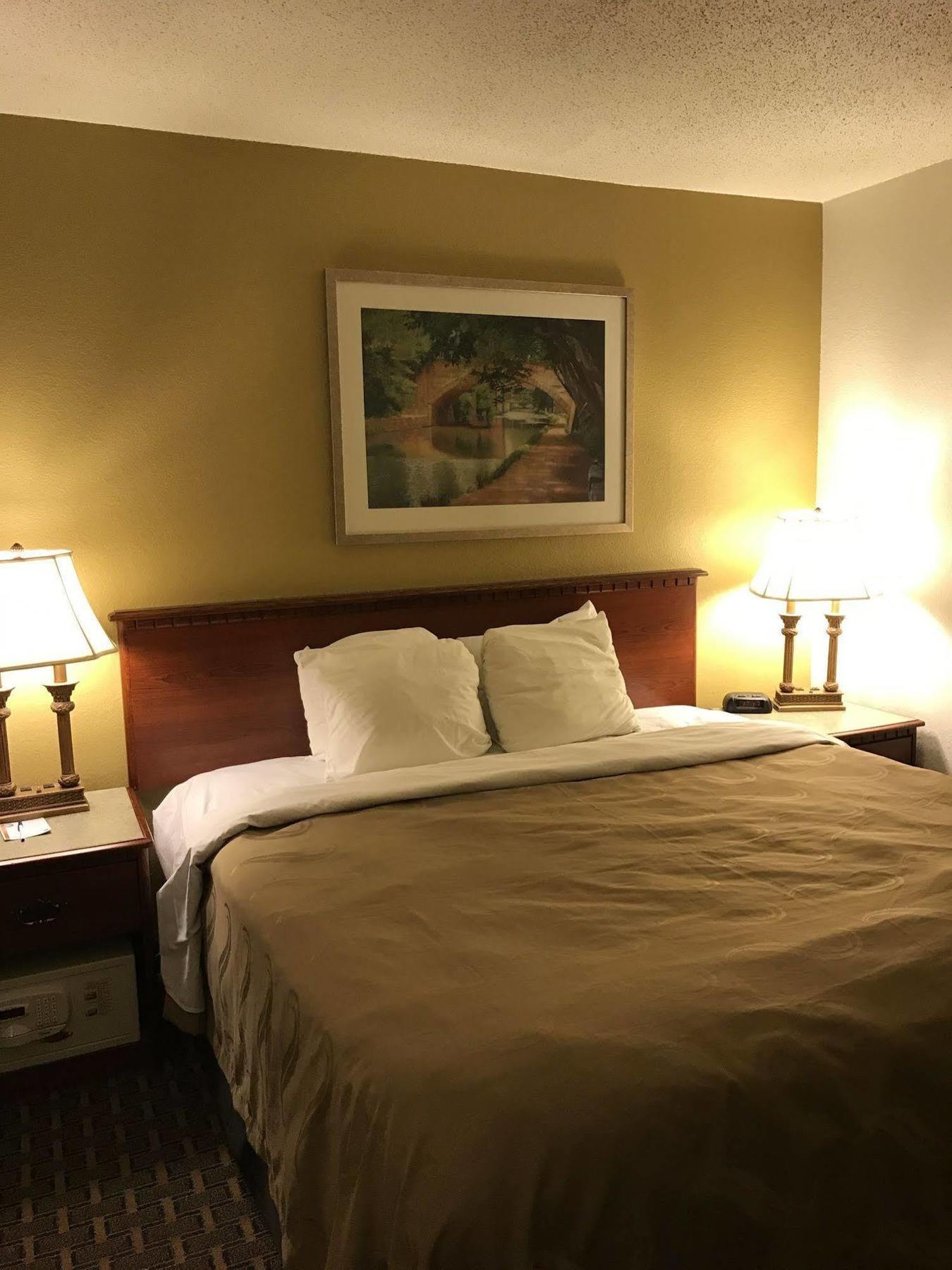 Quality Inn Milwaukee- Brookfield Esterno foto