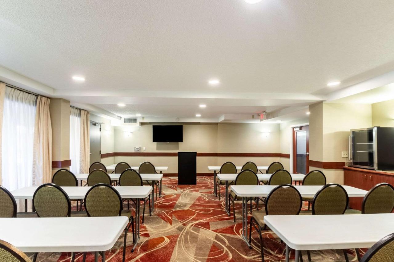 Quality Inn Milwaukee- Brookfield Esterno foto